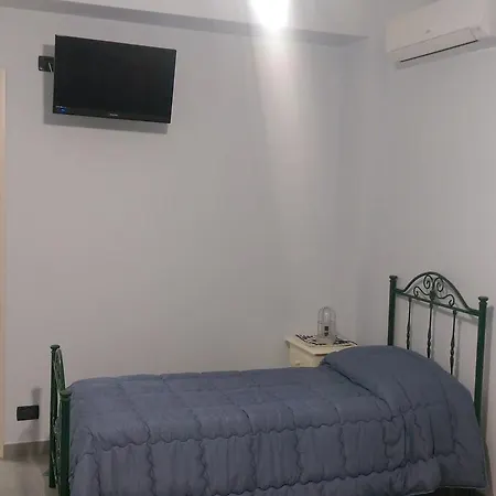 فندق مبيت وإفطار Sole Della Valle *